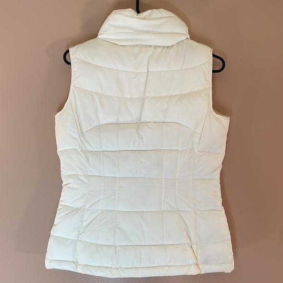 Calvin Klein Cream Puffer Vest Zipper Pockets - Picture 2 of 5